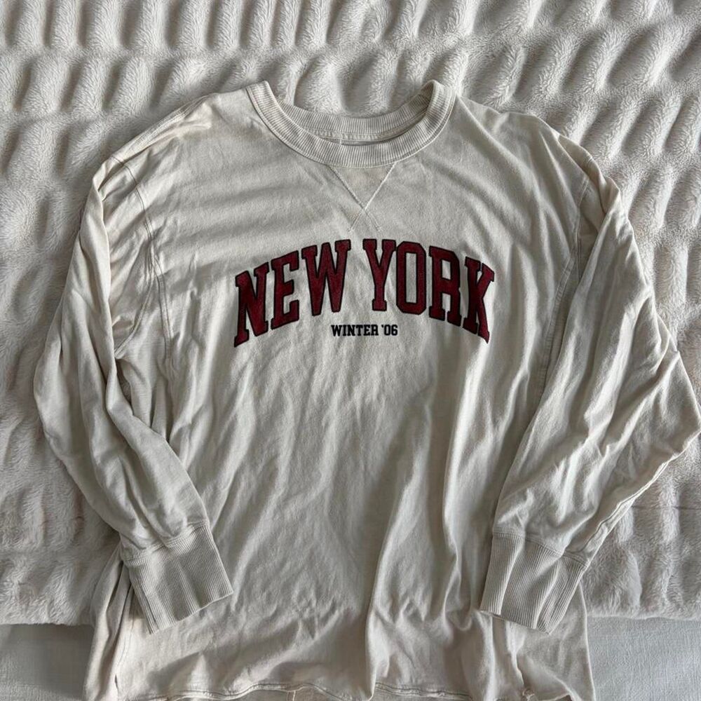 Aerie Women's Cream and White Sweatshirt